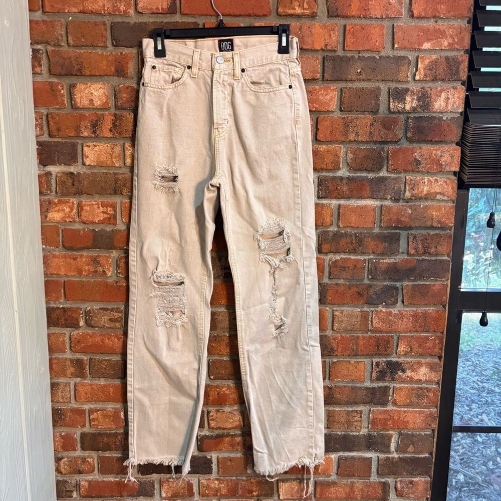 BDG womens high rise distressed raw hem Cowboy jeans cream 26
